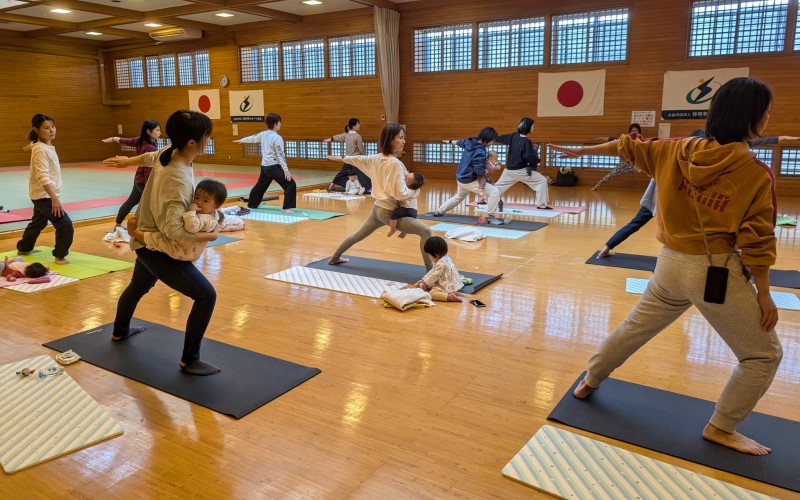 ベビーとママのトレーニングヨガ