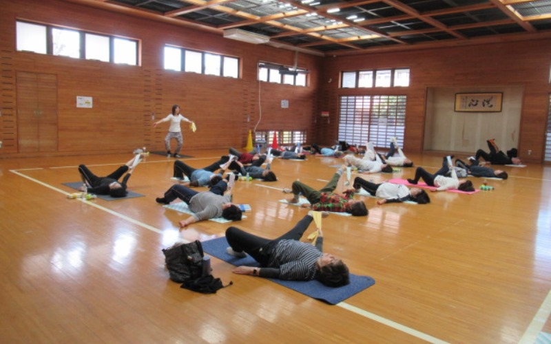 膝痛・腰痛緩和体操教室3