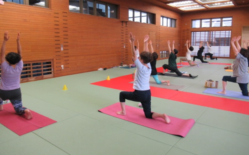 ヨガ教室（女性限定）3