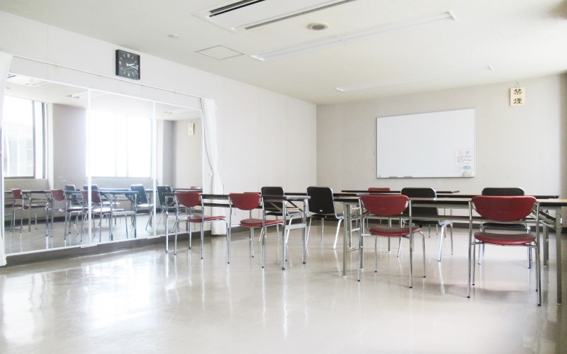 南部体育館多目的室